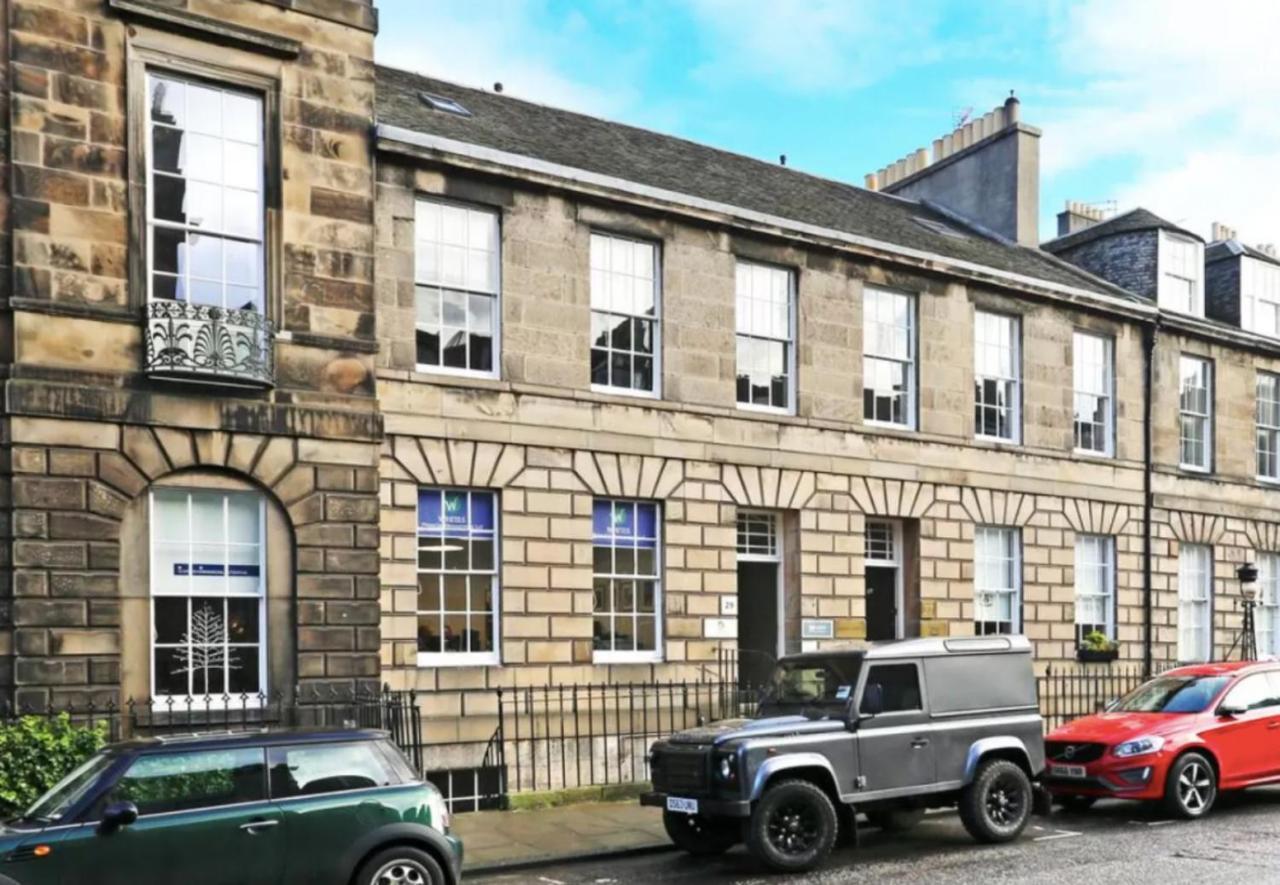 Ultra Modern, Stylish Apartment Next To Princes St Édimbourg Extérieur photo